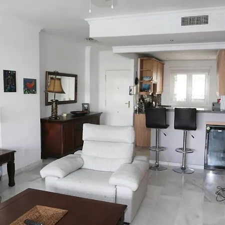 Apartment Stylish, Spacious With Sea View *