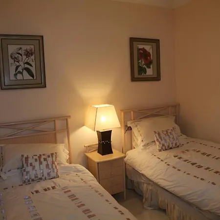 Stylish, Spacious With Sea View Apartment